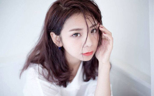 《爱呀》尤克里里谱弹唱版 G调高清版_桃子鱼仔编配_金玟岐