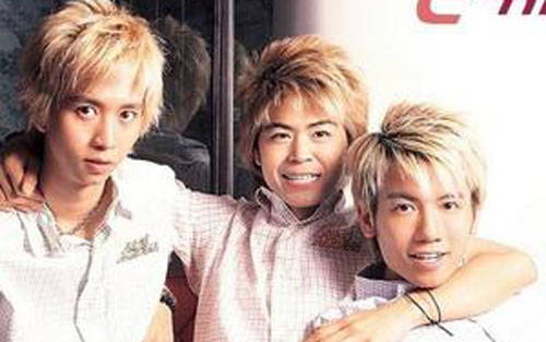 《开始恋爱》尤克里里谱弹唱版 F调和弦谱_桃子鱼仔编配_E-Kids