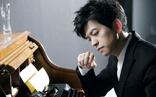 《月光》尤克里里谱弹唱版 D调和弦谱_桃子鱼仔ukulele教室编配_李健