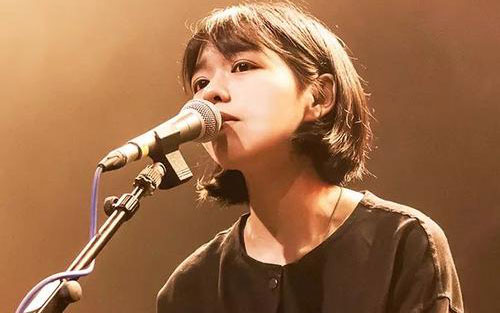 《秋酿》尤克里里谱弹唱版 D调附前奏_桃子鱼仔ukulele教室编配_房东的猫