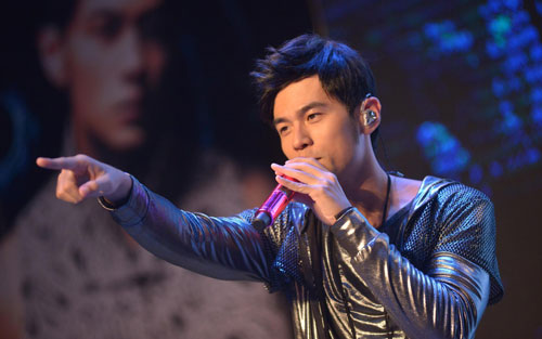 《黑色幽默》尤克里里谱弹唱版 原调六线谱_哈里里编配_周杰伦