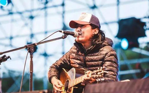 《种树》尤克里里谱弹唱版 A调和弦谱_音乐之家编配_马飞