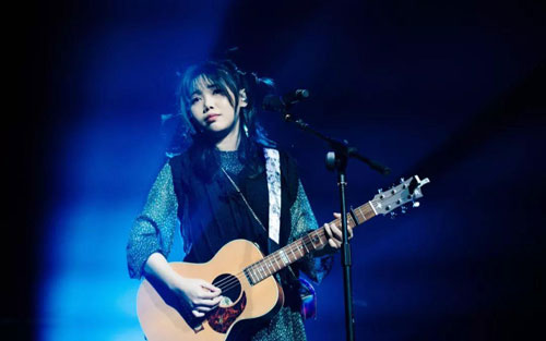 《出山》尤克里里谱弹唱版 C调和弦谱_闲识音学社编配_花粥