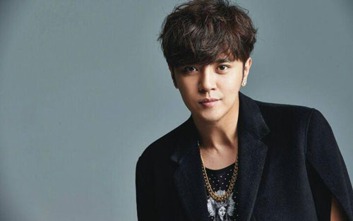 《爱转角》尤克里里谱弹唱版 G调扫弦版_音乐地带编配_罗志祥