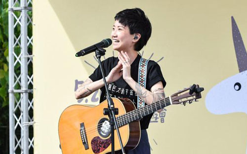 坏与更坏和弦谱 A调女生版_音乐之家编配_卢凯彤
