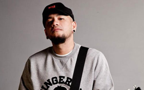 《再见》尤克里里谱弹唱版 C调和弦谱_趣弹音乐编配_张震岳