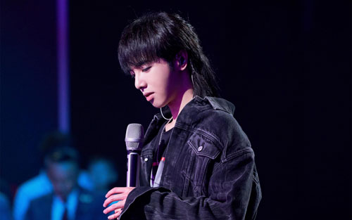 《国王与乞丐》尤克里里谱弹唱版 E调扫弦版_音乐地带编配_华晨宇