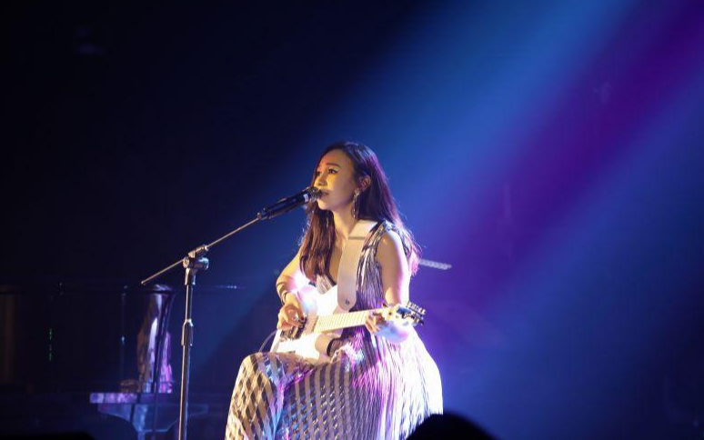 《Wonderful U》尤克里里谱弹唱版 F调女生版_尤克里里中国网编配_江海迦