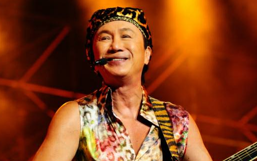 《打雀英雄传》尤克里里谱弹唱版 F调和弦谱_音乐之家编配_许冠杰