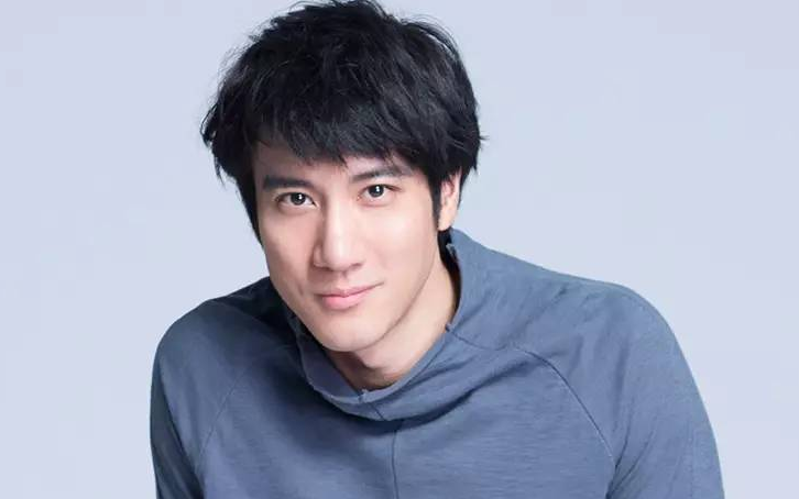 《春雨里洗过的太阳》尤克里里谱弹唱版 F调男生版_桃子鱼仔编配_王力宏