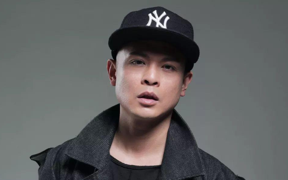 《命硬》尤克里里谱弹唱版 C调和弦谱_大黄尤克里里编配_侧田