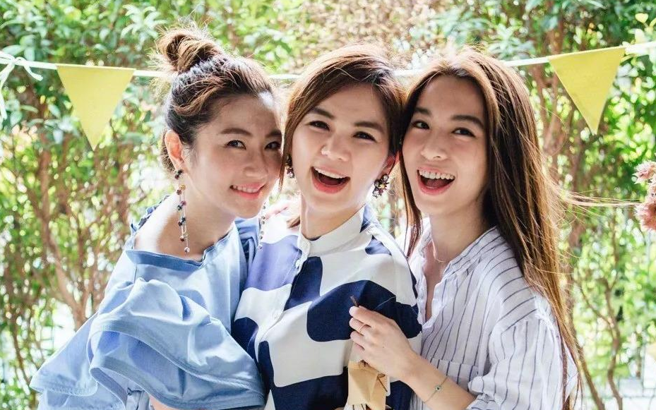 《触电》尤克里里谱弹唱版 G调高清版_尤克里里中国网编配_S.H.E