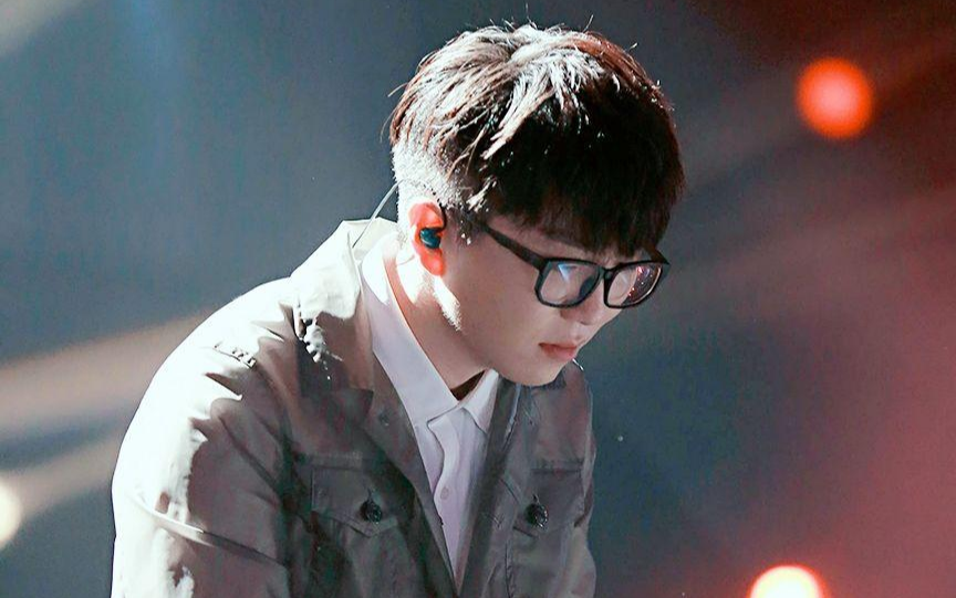 《不染》尤克里里谱弹唱版 C调六线谱_闲识音学社编配_毛不易