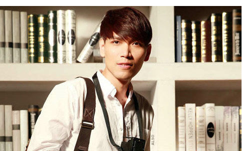 《我变了，我没变 》尤克里里谱弹唱版 G调附前奏_小小凤编配_杨宗纬