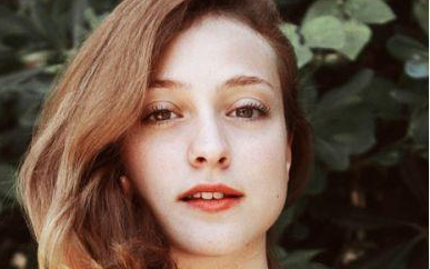 《Loving Strangers》尤克里里谱弹唱版 G调和弦谱_简单版_Russian Red