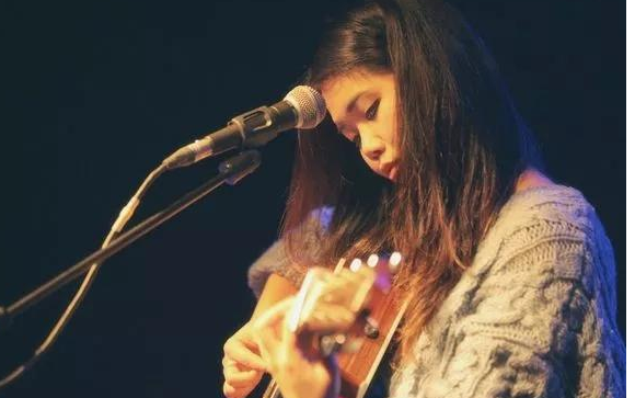 《我们总是在寻找》尤克里里谱弹唱版 G调和弦谱_大黄尤克里里编配_花粥