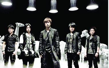 《私奔到月球》尤克里里谱弹唱版 C调六线谱_扫弦版_五月天