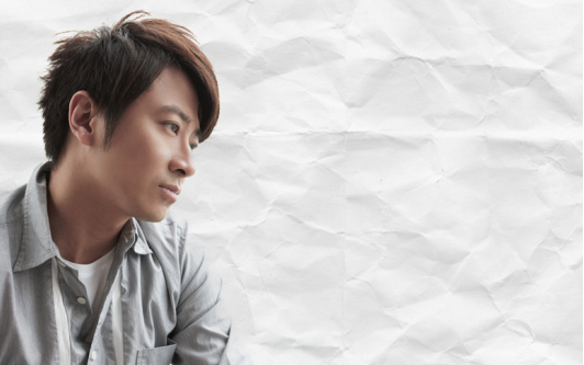 《爱的故事上集》尤克里里谱弹唱版 B调男生版_大黄尤克里里编配_孙耀威