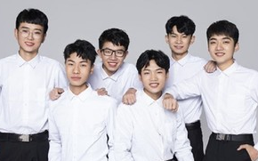 《遥远的你》尤克里里谱弹唱版 G调六线谱_简单版_221小伙伴