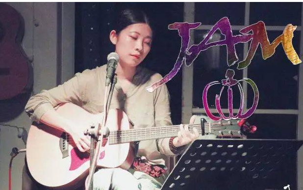 《七月上》尤克里里谱弹唱版 G调六线谱_ukulele编配_jam