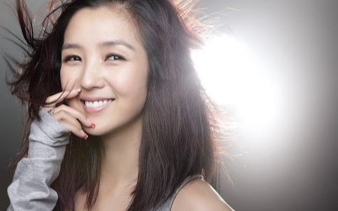 《小永远》尤克里里谱弹唱版 A调六线谱_小鱼吉他屋编配_何洁