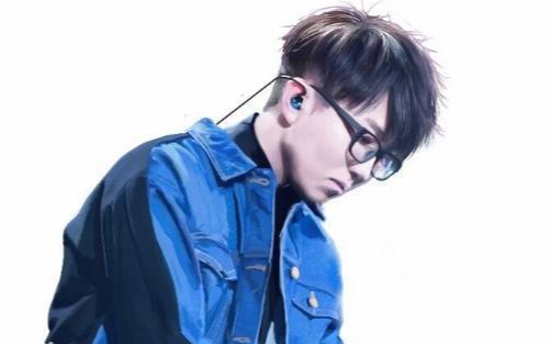 《东北民谣》尤克里里谱弹唱版 G调六线谱_高清版_毛不易