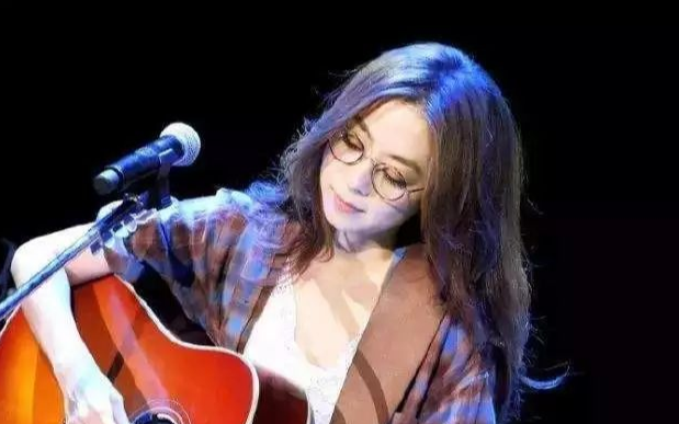 《鱼》尤克里里谱弹唱版 G调和弦谱_简单版_陈绮贞