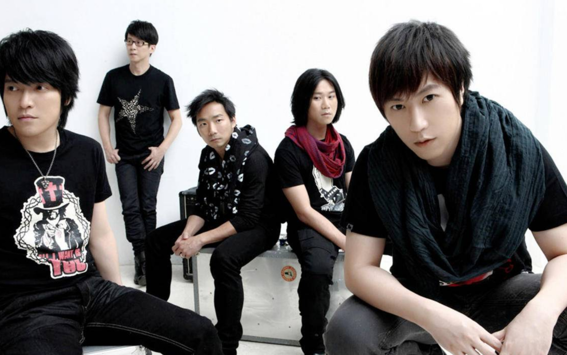 《超人》尤克里里谱弹唱版 C调附前奏_桃子鱼仔编配_五月天