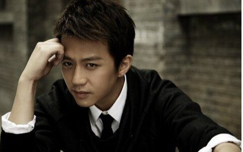 《超级英雄》尤克里里谱弹唱版 C调和弦谱_音乐之家编配_邓超