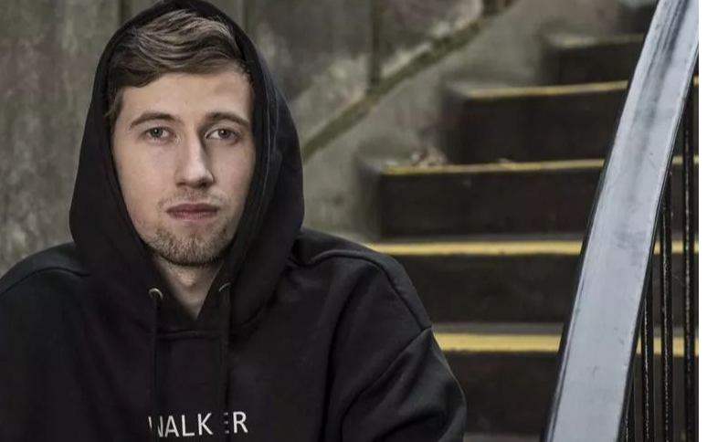 《Faded》尤克里里谱弹唱版 G调和弦谱_闲识音学社编配_艾伦沃克