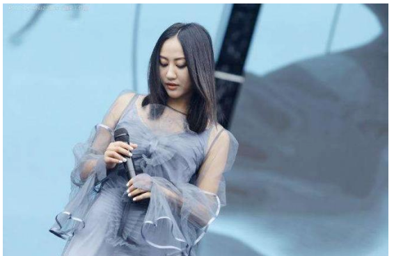 《历历万乡》尤克里里谱弹唱版 E调和弦谱_ukulelecn编配_陈粒