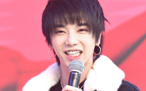 《烟火里的尘埃》尤克里里指弹曲谱华晨宇弹唱曲谱