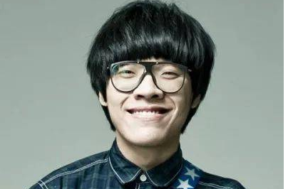 《无敌铁金刚》尤克里里谱弹唱版 G调附前奏_弹吧小吉他教室编配_卢广仲